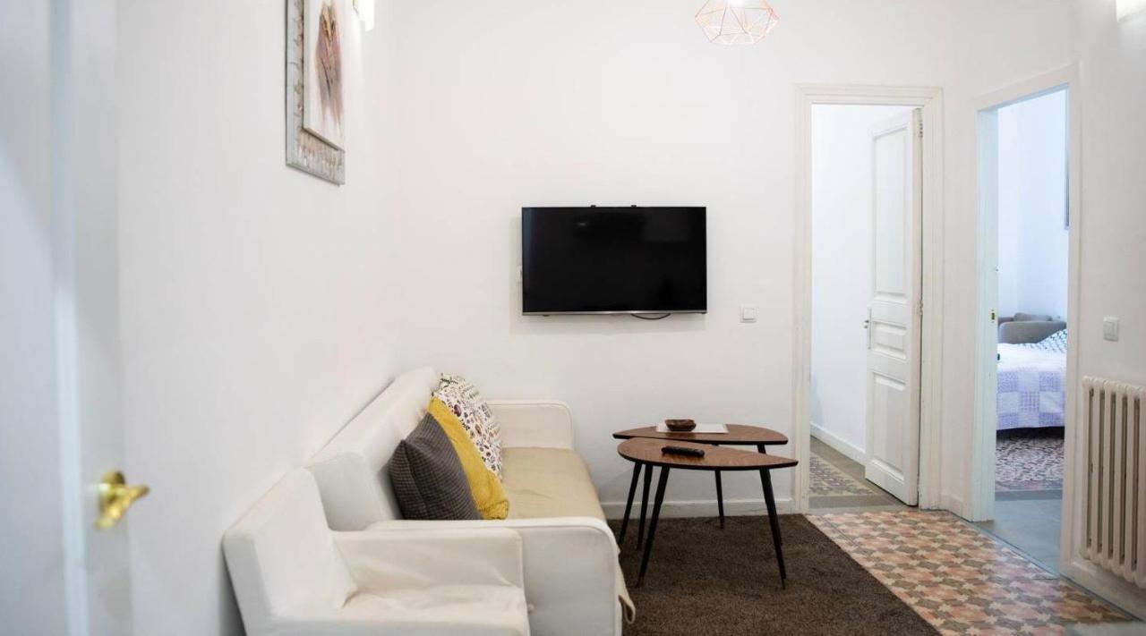 Eixample Apartments - Pova Barcelona Exterior photo